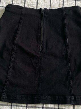 Free People Straight Mini Skirt Women's Size 6 Black Zipper Closure Stretch Rock
